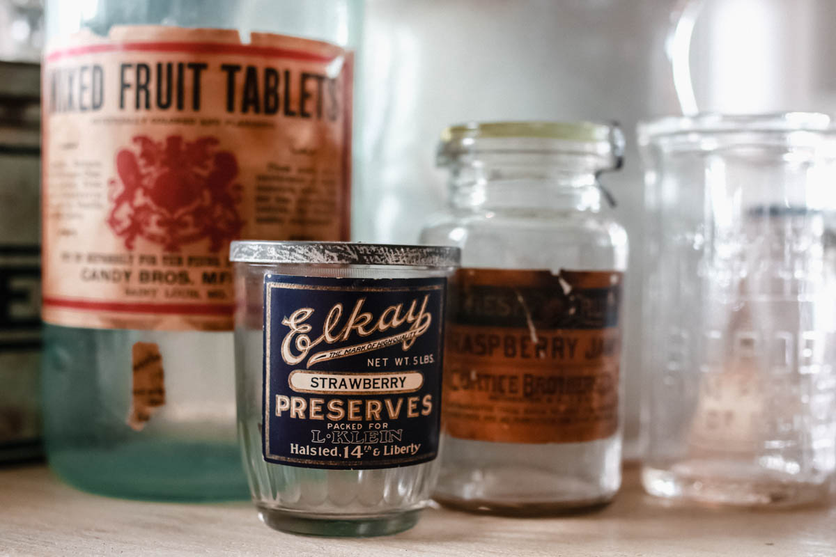 June Flea Market Finds Vintage Jelly Jar with Beautiful Label