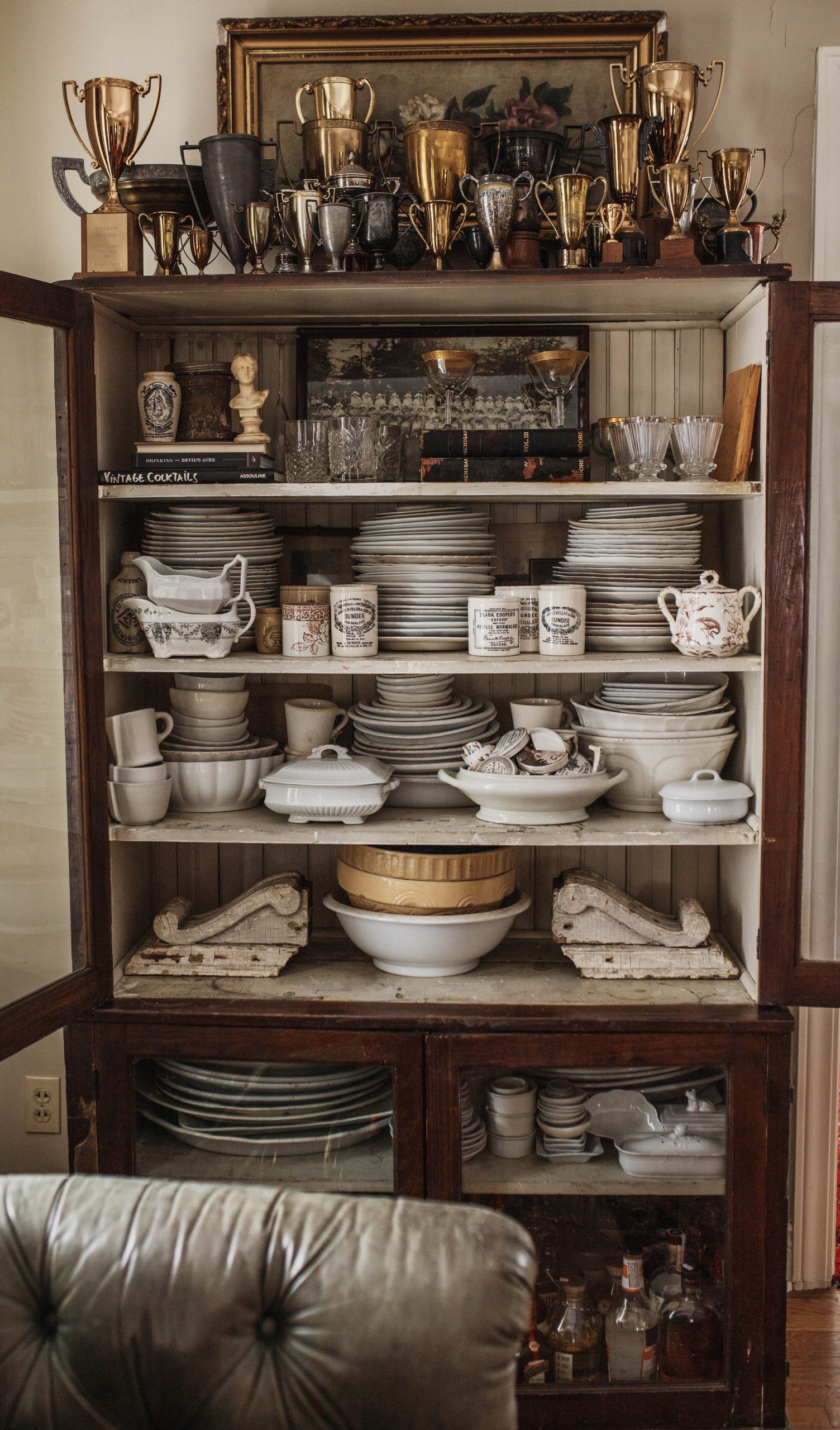 How to find English Antique Containers