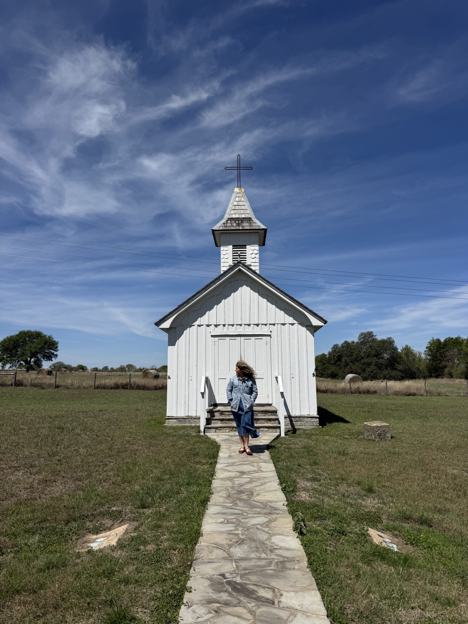 Small Little Church Round Top 